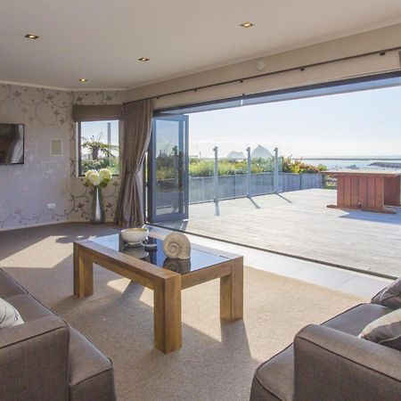 Villa The Waterfront Escape à New Plymouth Extérieur photo