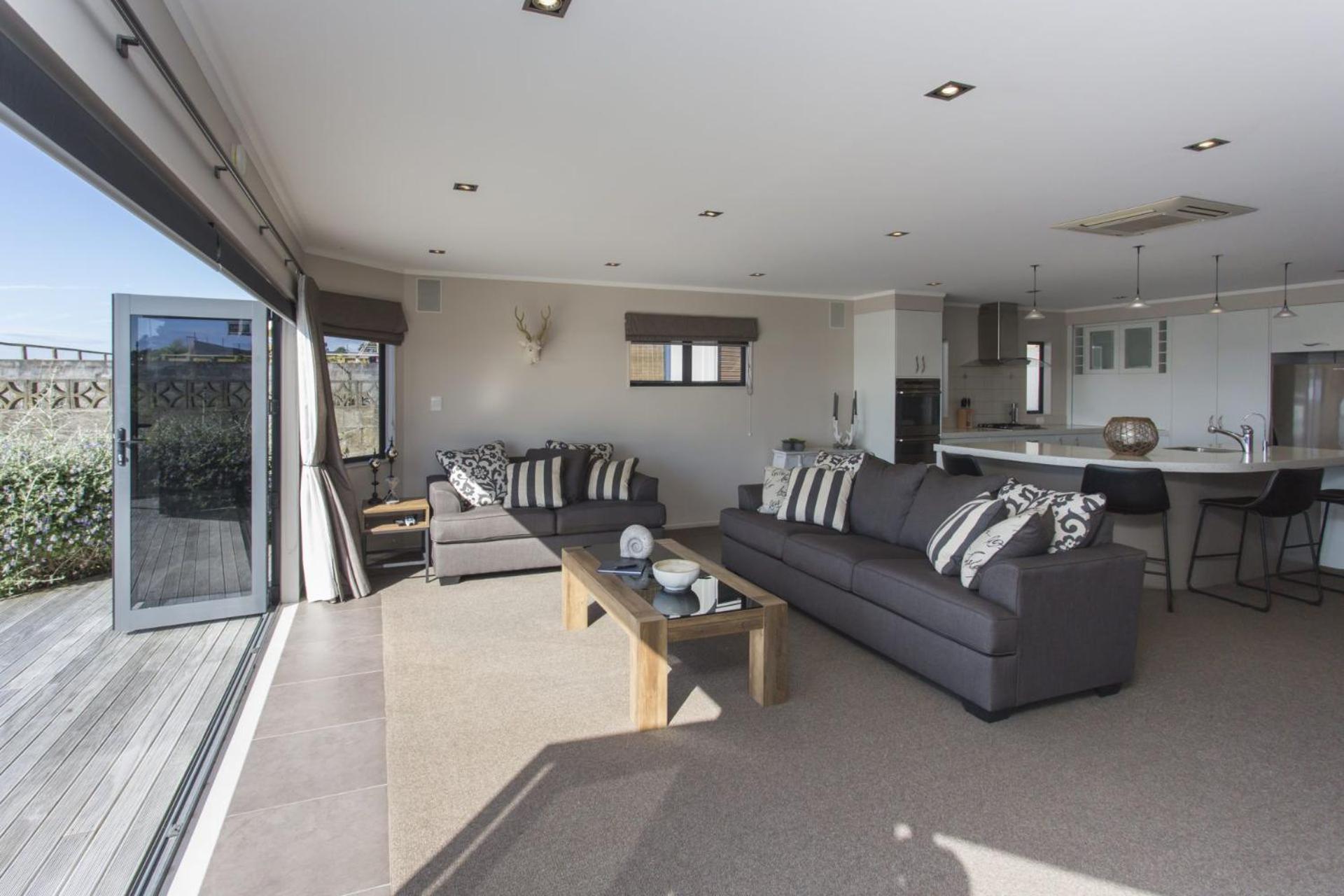 Villa The Waterfront Escape à New Plymouth Extérieur photo
